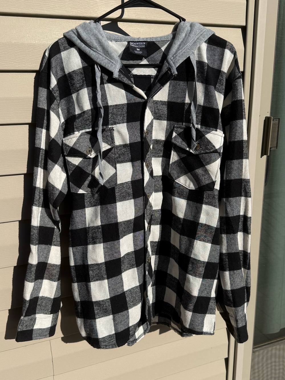 Hooded flannel - Picture 4 of 5